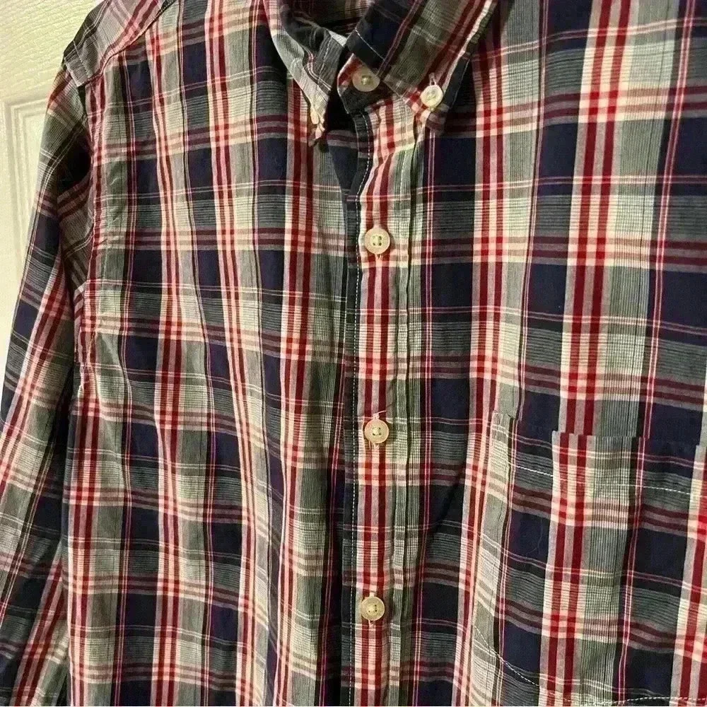 Tailored by J Crew Plaid Long Sleeved Button Down Shirt Size Medium 100% Cotton